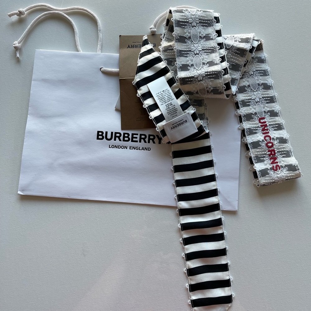 NWT BURBERRY Silk Bandeau Scarf 🤍❤️ - Picture 10 of 11